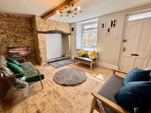lounge- click for photo gallery